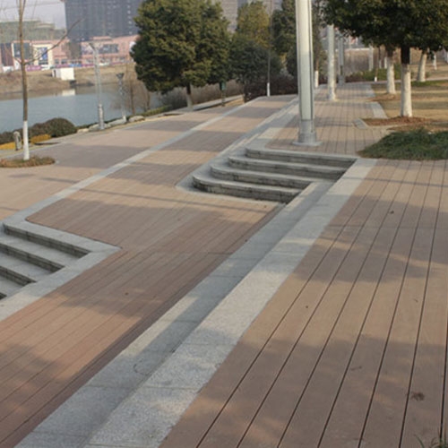 乌鲁木齐木塑地板安装厂家|乌鲁木齐塑木地板分为方孔空心、圆孔空心和实心地板
